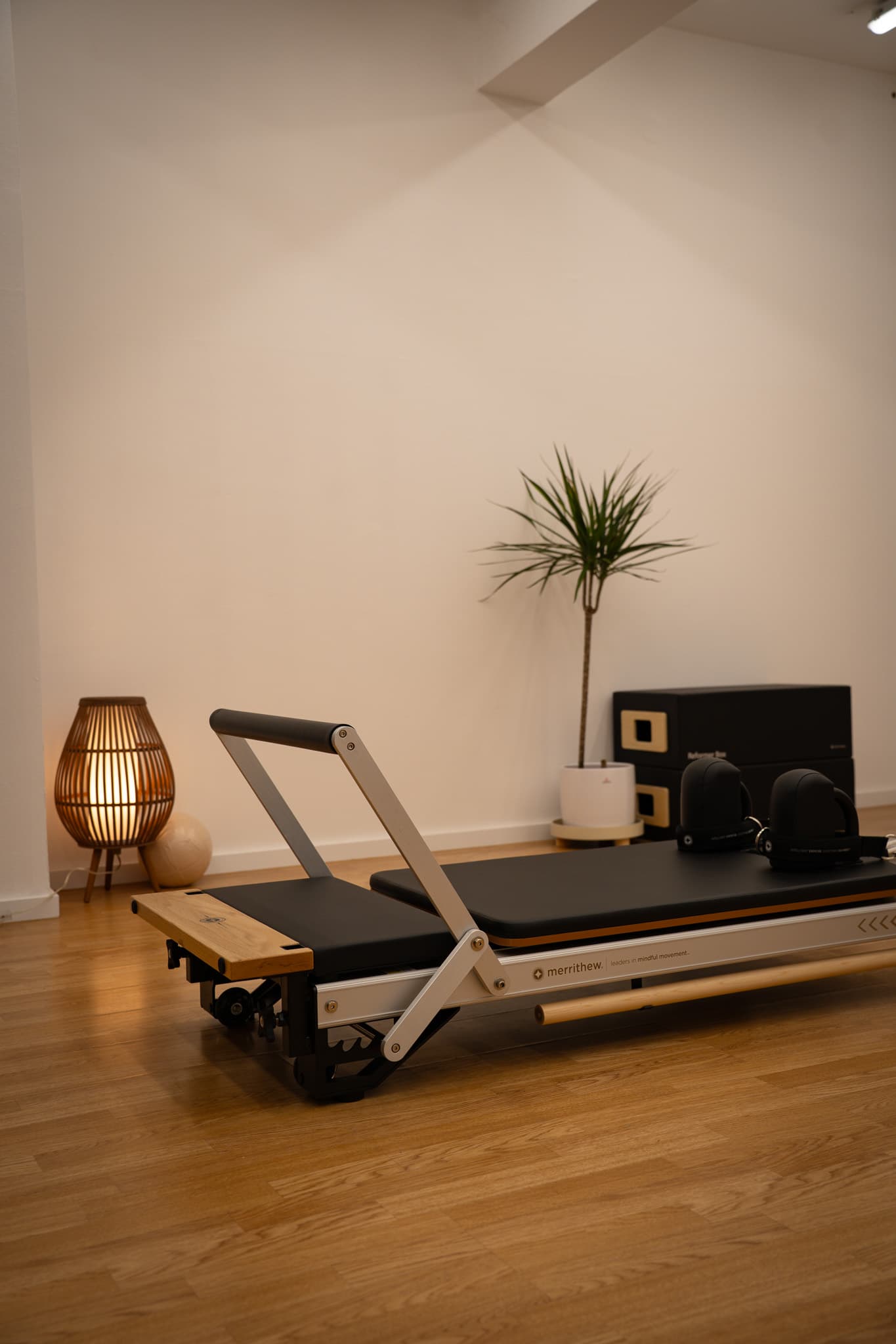 Merrithew reformer v Align Studiu, butičnem pilates studiu na Teznem v Mariboru