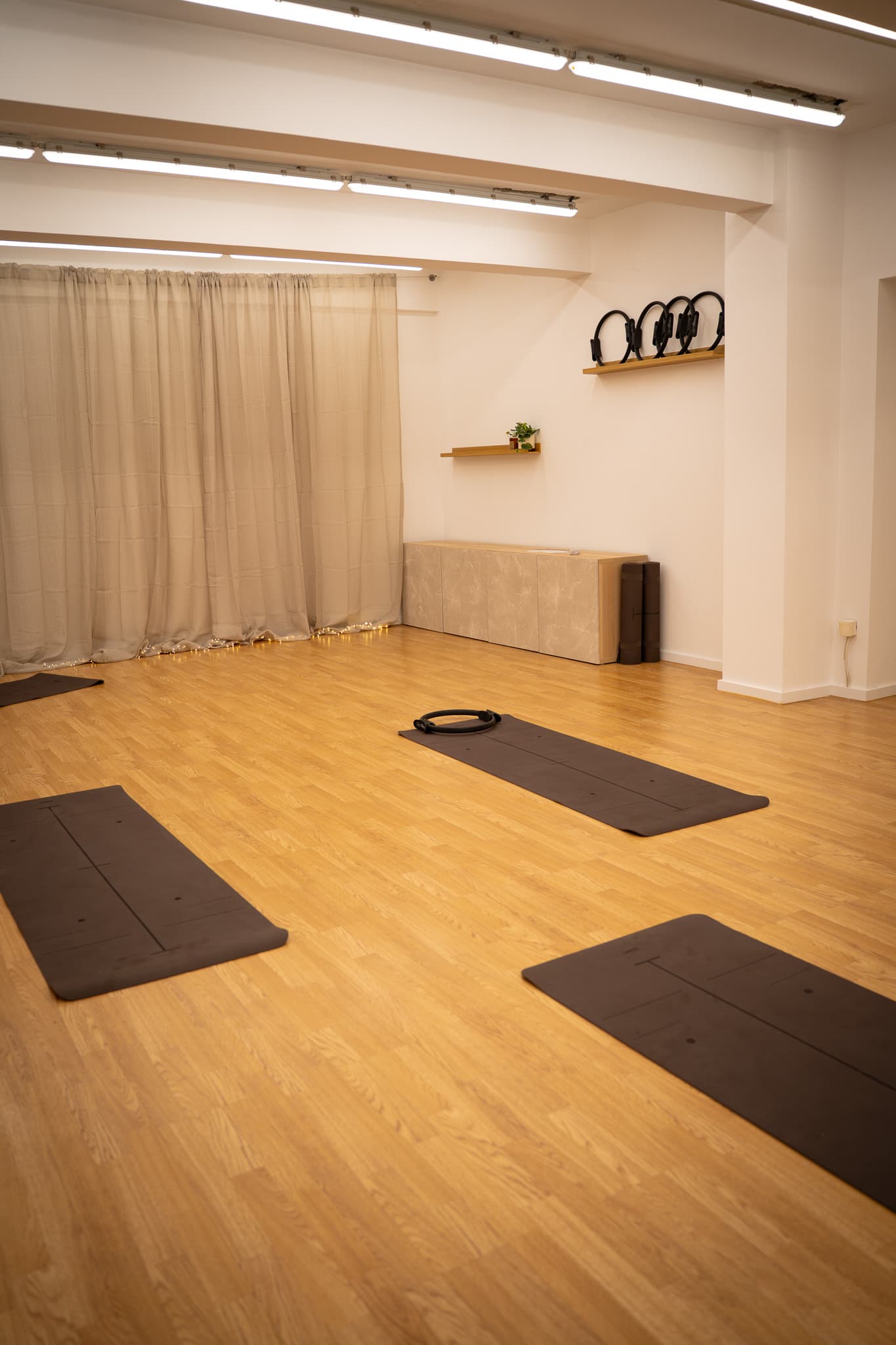 Prostor za skupinski mat pilates v Align Studiu Maribor